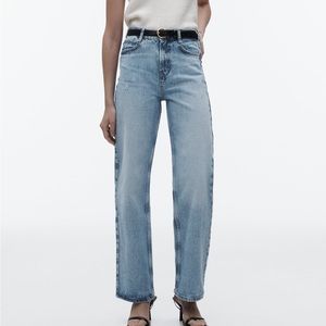 Zara straight leg jeans - like new ! Worn only once